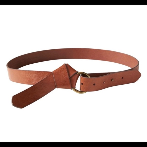 Banana Republic Accessories - Banana Republic Large Leather Knotted Belt